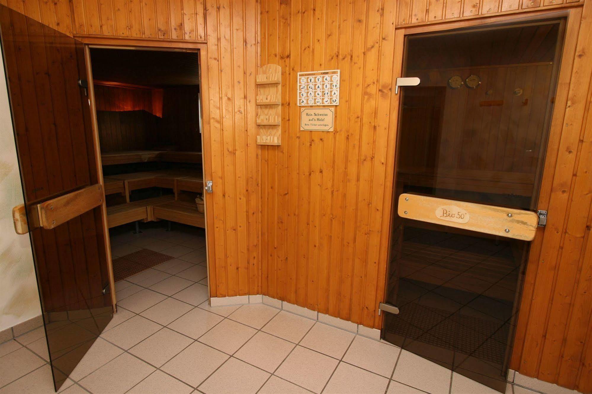 Cölbe Hotel Company מראה חיצוני תמונה
