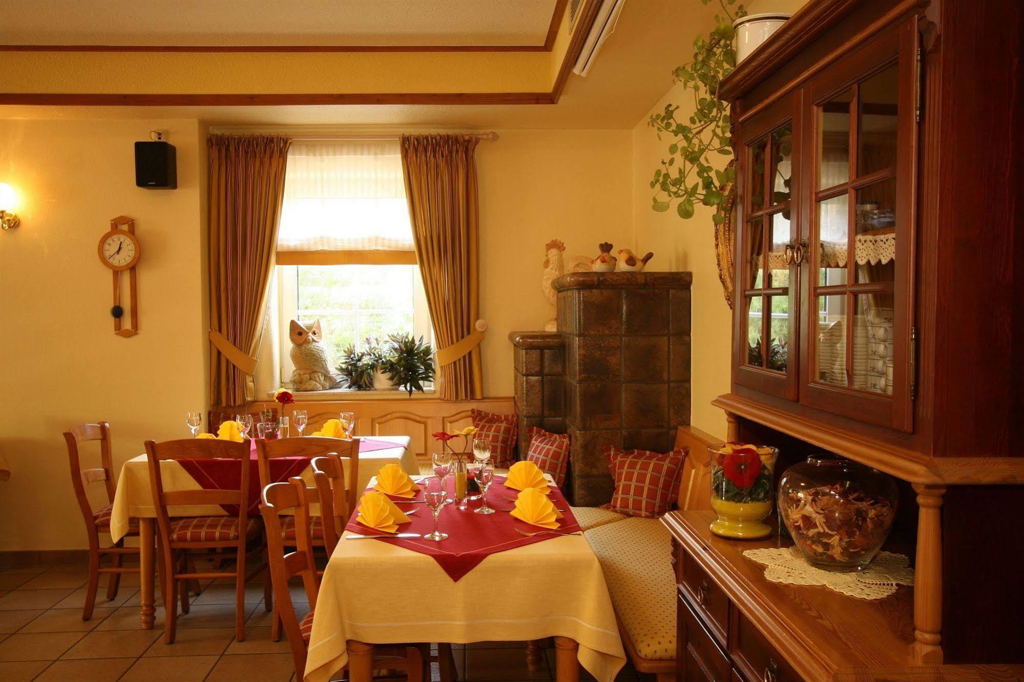 Cölbe Hotel Company מראה חיצוני תמונה