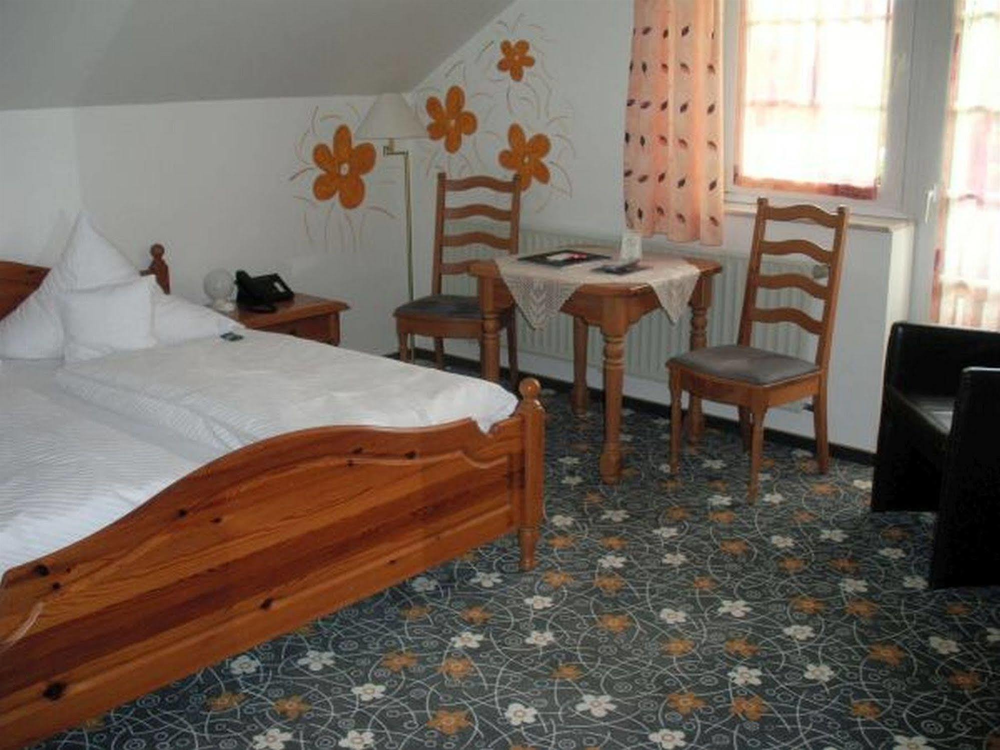 Cölbe Hotel Company מראה חיצוני תמונה