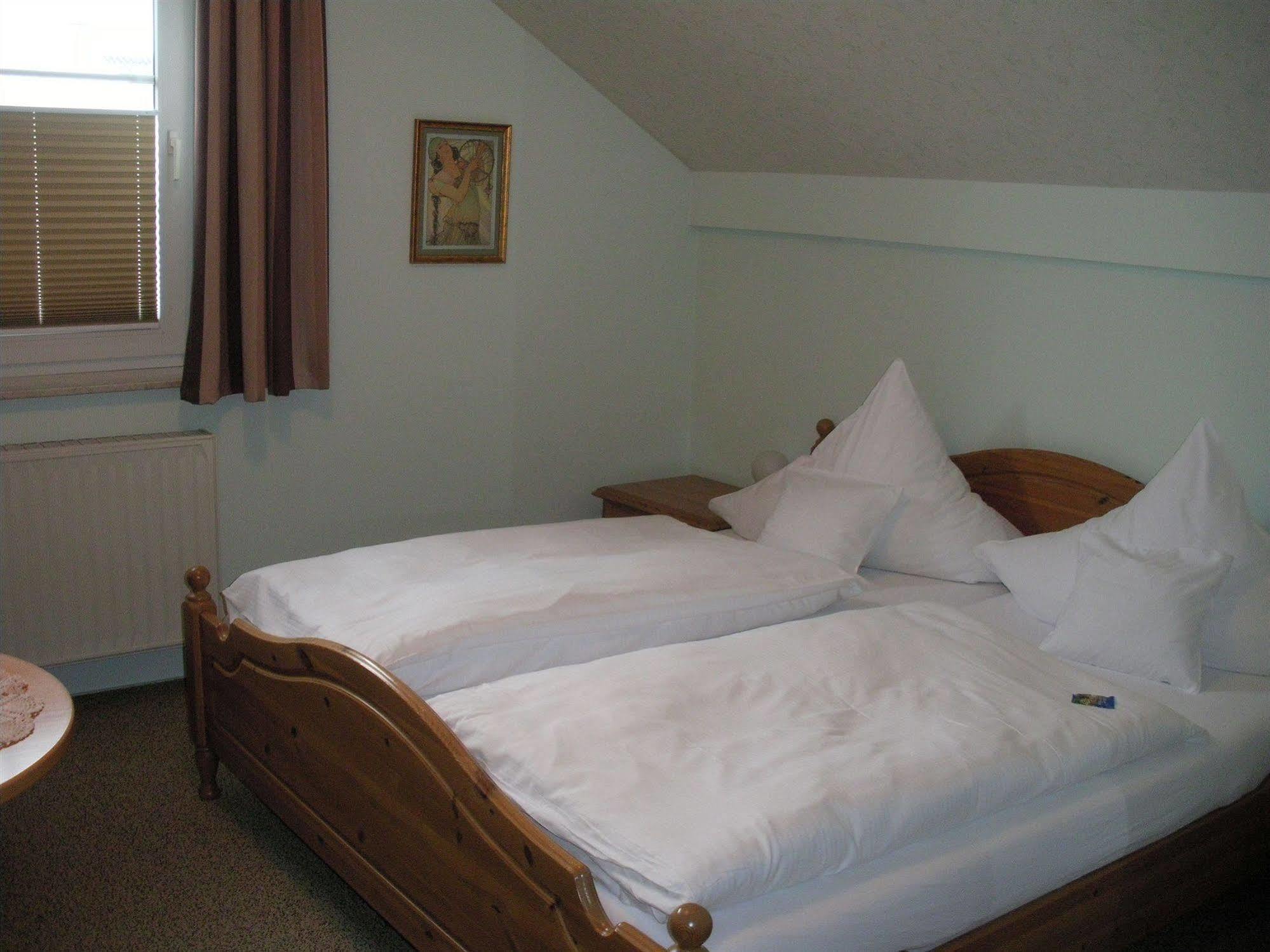 Cölbe Hotel Company מראה חיצוני תמונה