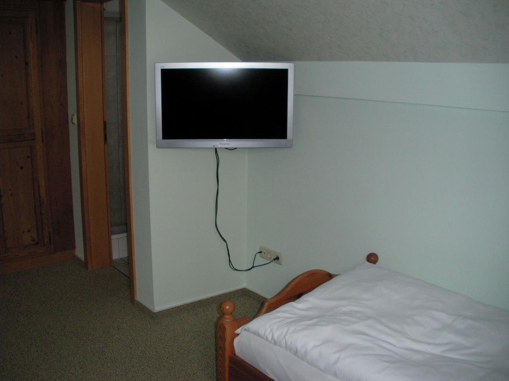 Cölbe Hotel Company חדר תמונה