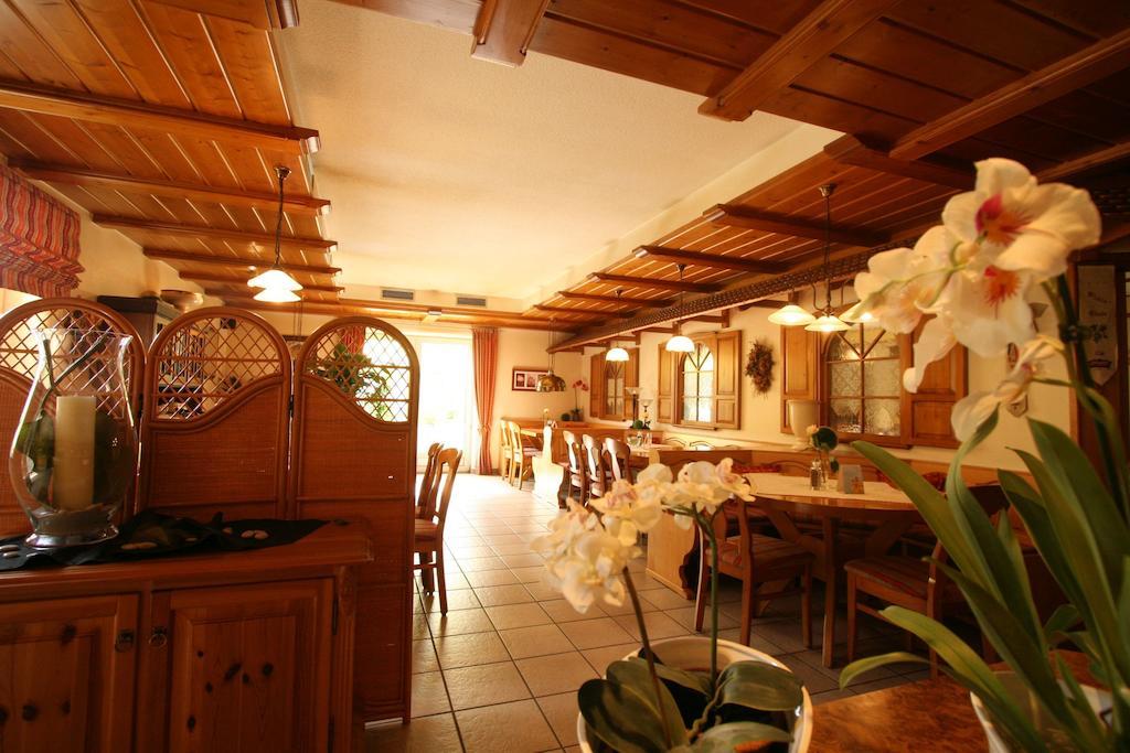 Cölbe Hotel Company מראה חיצוני תמונה